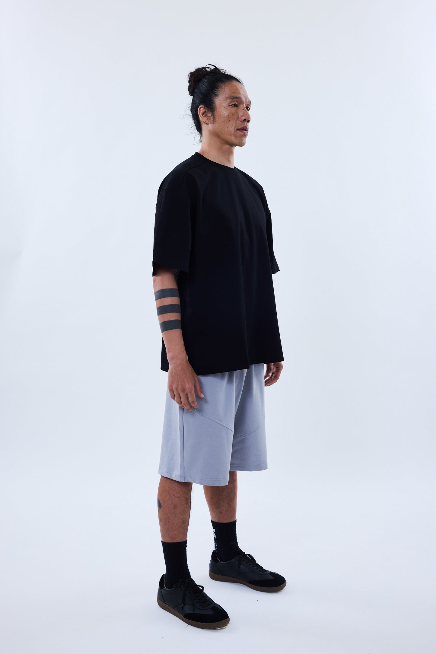 CAI-T2-01 T恤 / 黑色