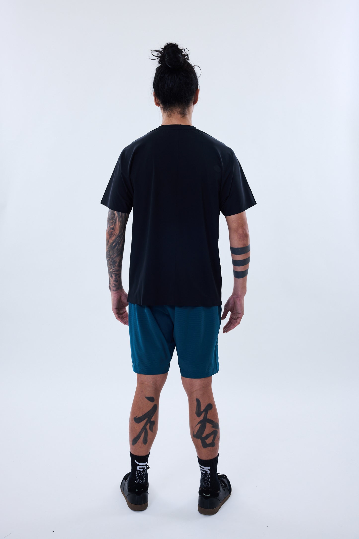 CAI-T1-01 T恤 / 黑色