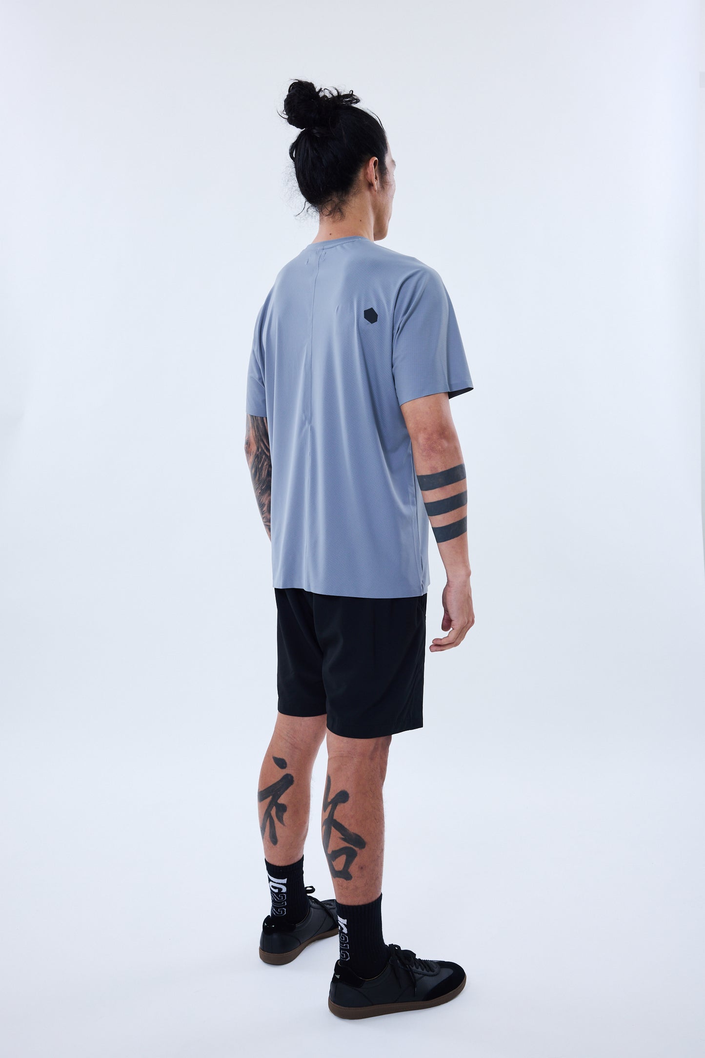 CAI-T1-03 T恤 / 灰色